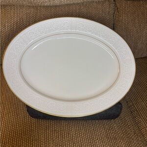 Noritake Ivory China Tulane 7562 Oval Platter 13.5 x 10 inches